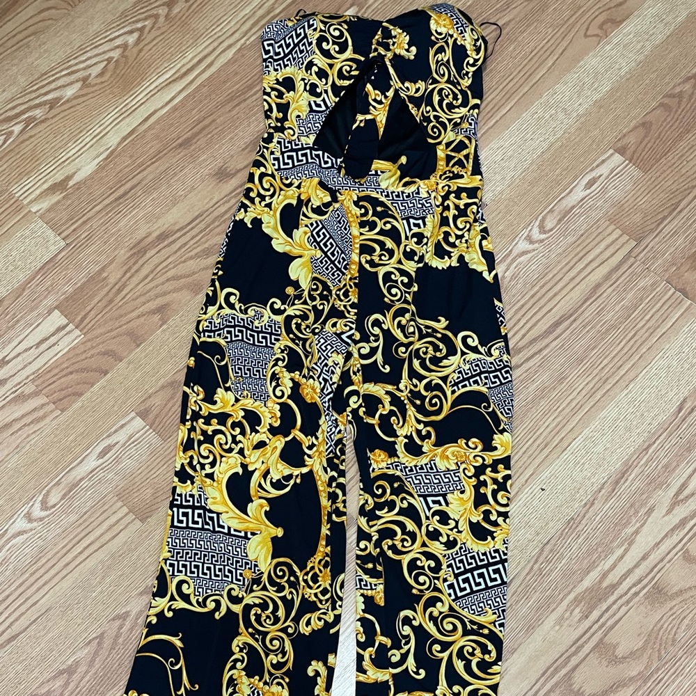 Fashion nova jumpsuit